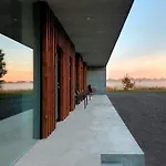Vibe In Architectural Settings * Arre