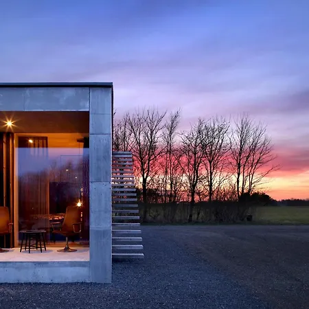 Feriehus Vibe In Architectural Settings