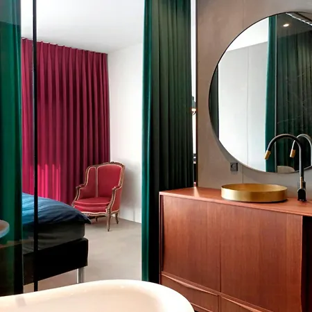Feriehus Vibe In Architectural Settings