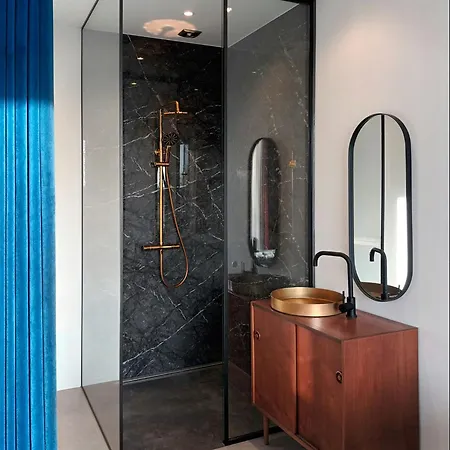 Holiday home Vibe In Architectural Settings