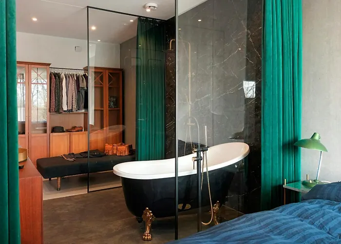 Vibe In Architectural Settings * Arre