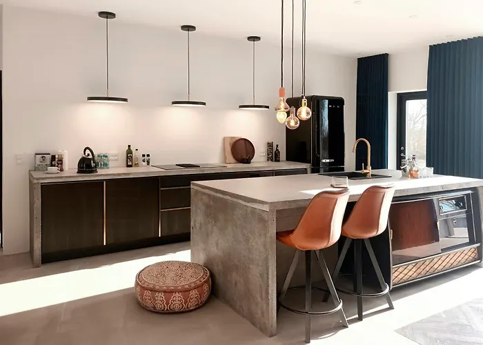 Vibe In Architectural Settings *