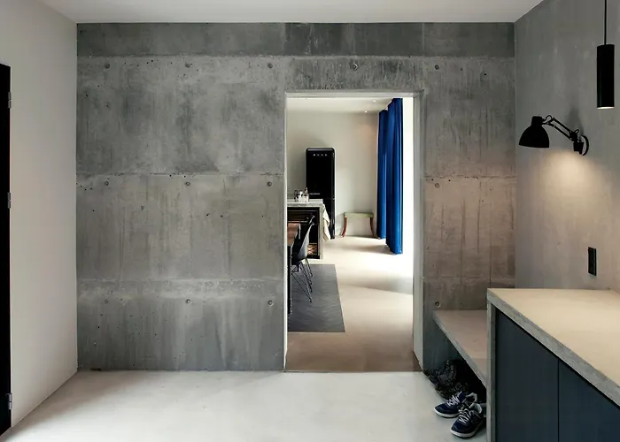 Vibe In Architectural Settings * Arre